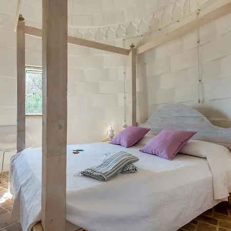 Trullo Contessina Villa *